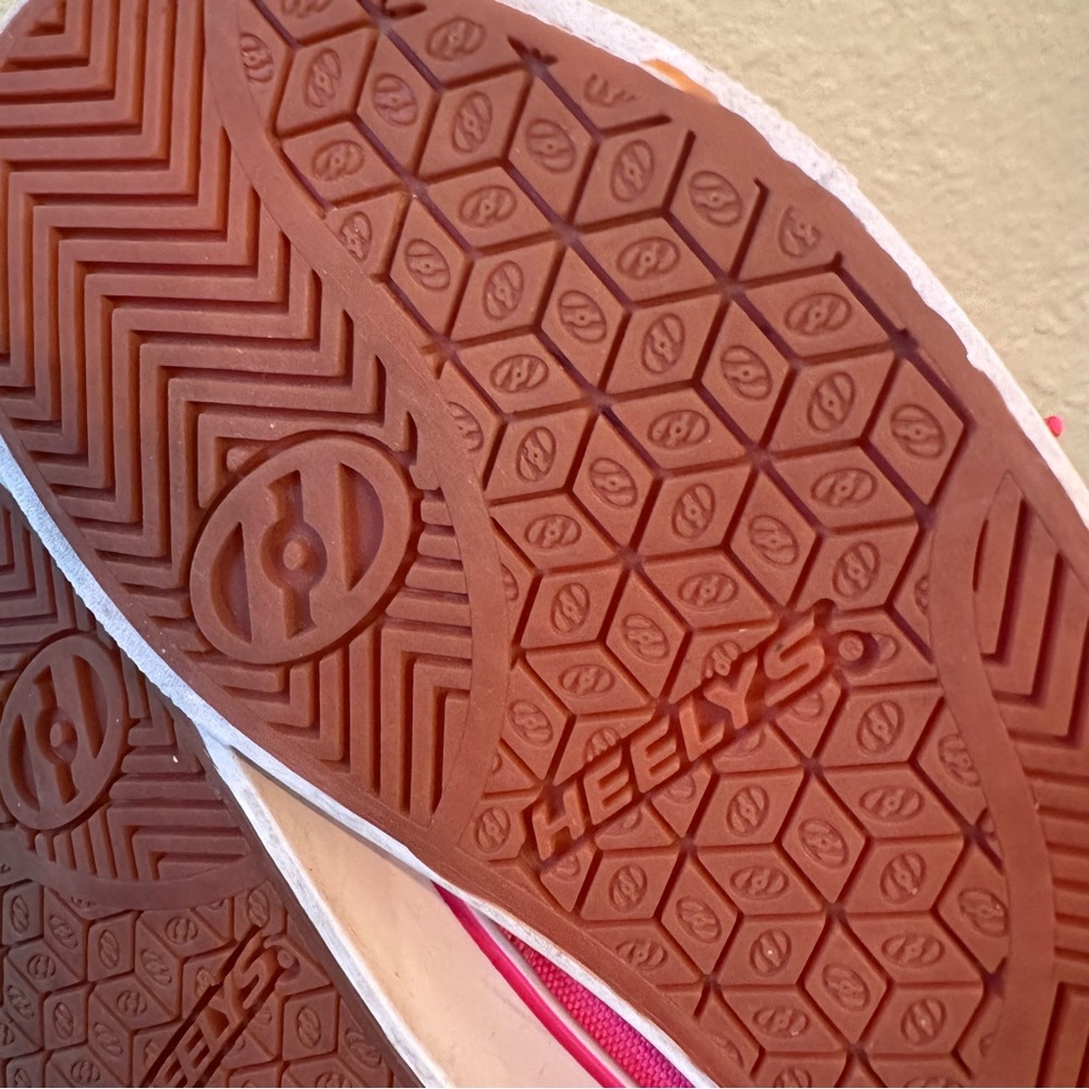 Hot Pink Heelys Launch Wheeled Shoes - Picture 7 of 9